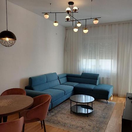 Kej Danube Lux Free Garage Appartement Novi Sad Buitenkant foto