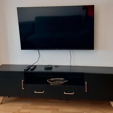 Kej Danube Lux Free Garage Appartement Novi Sad Buitenkant foto