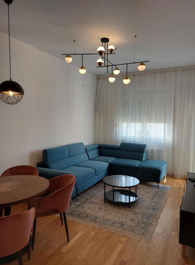 Kej Danube Lux Free Garage Appartement Novi Sad Buitenkant foto